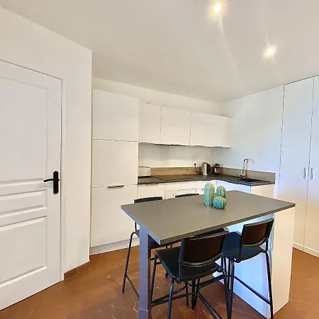 Sablettes Beach-plage-vue Mer-centre דירה