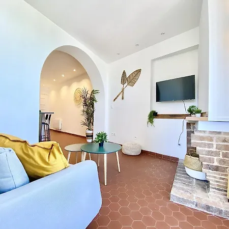 Sablettes Beach-plage-vue Mer-centre Mentone