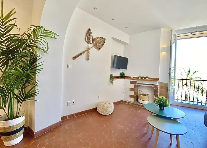 Sablettes Beach-plage-vue Mer-centre Menton